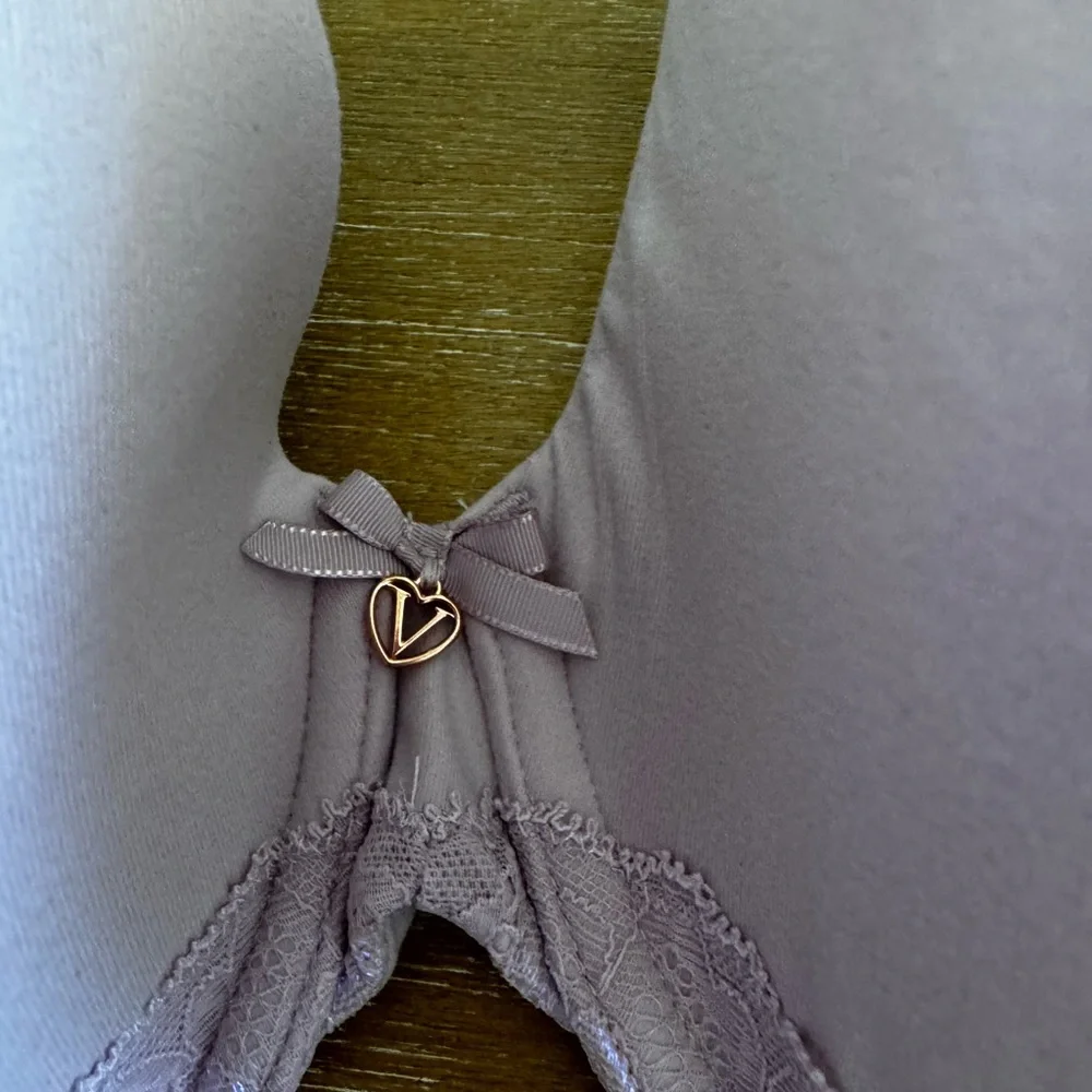 Elegant Lilac Lace Bra - Picture 3 of 7